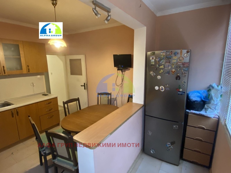 Продава 3-СТАЕН, гр. София, Иван Вазов, снимка 10 - Апартаменти - 52374077