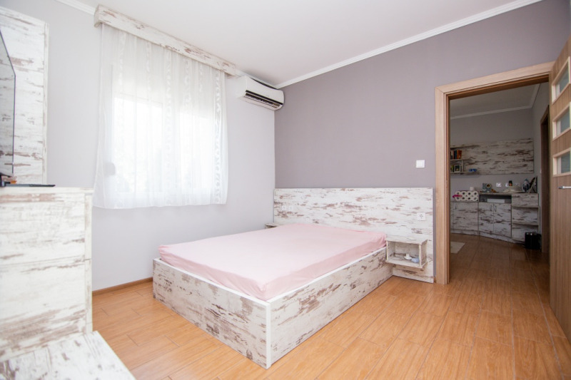 Продава КЪЩА, гр. Варна, Център, снимка 10 - Къщи - 54607499