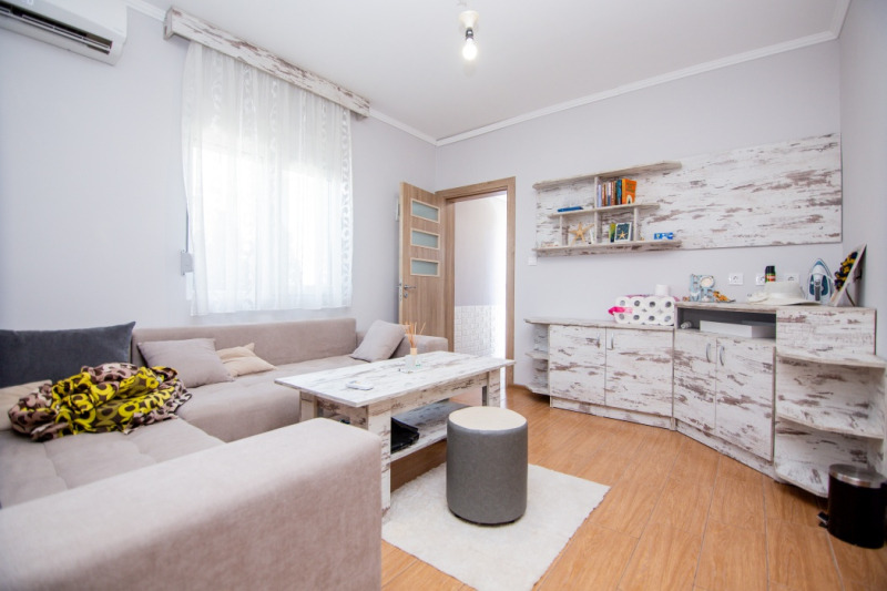 Продава КЪЩА, гр. Варна, Център, снимка 6 - Къщи - 54607499