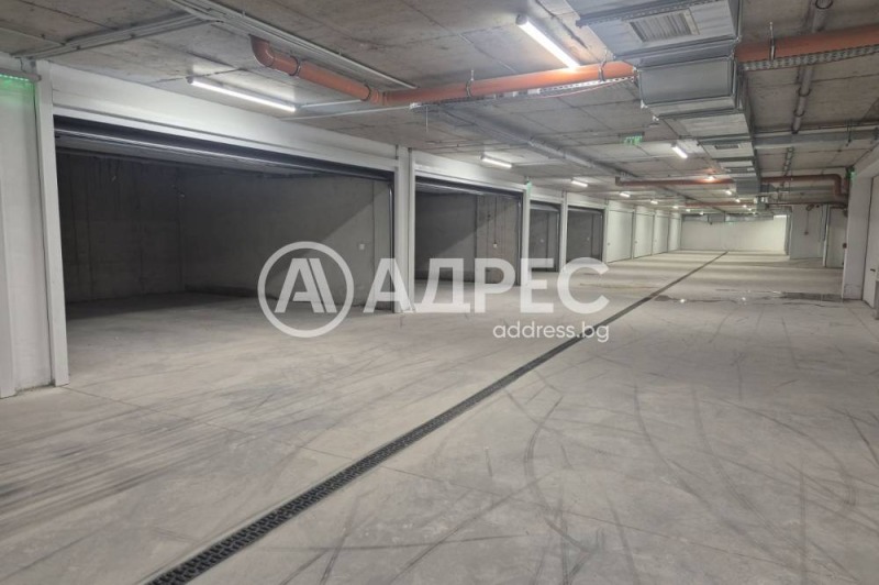 Продава ГАРАЖ, ПАРКОМЯСТО, гр. София, Връбница 2, снимка 3 - Гаражи и паркоместа - 49209996
