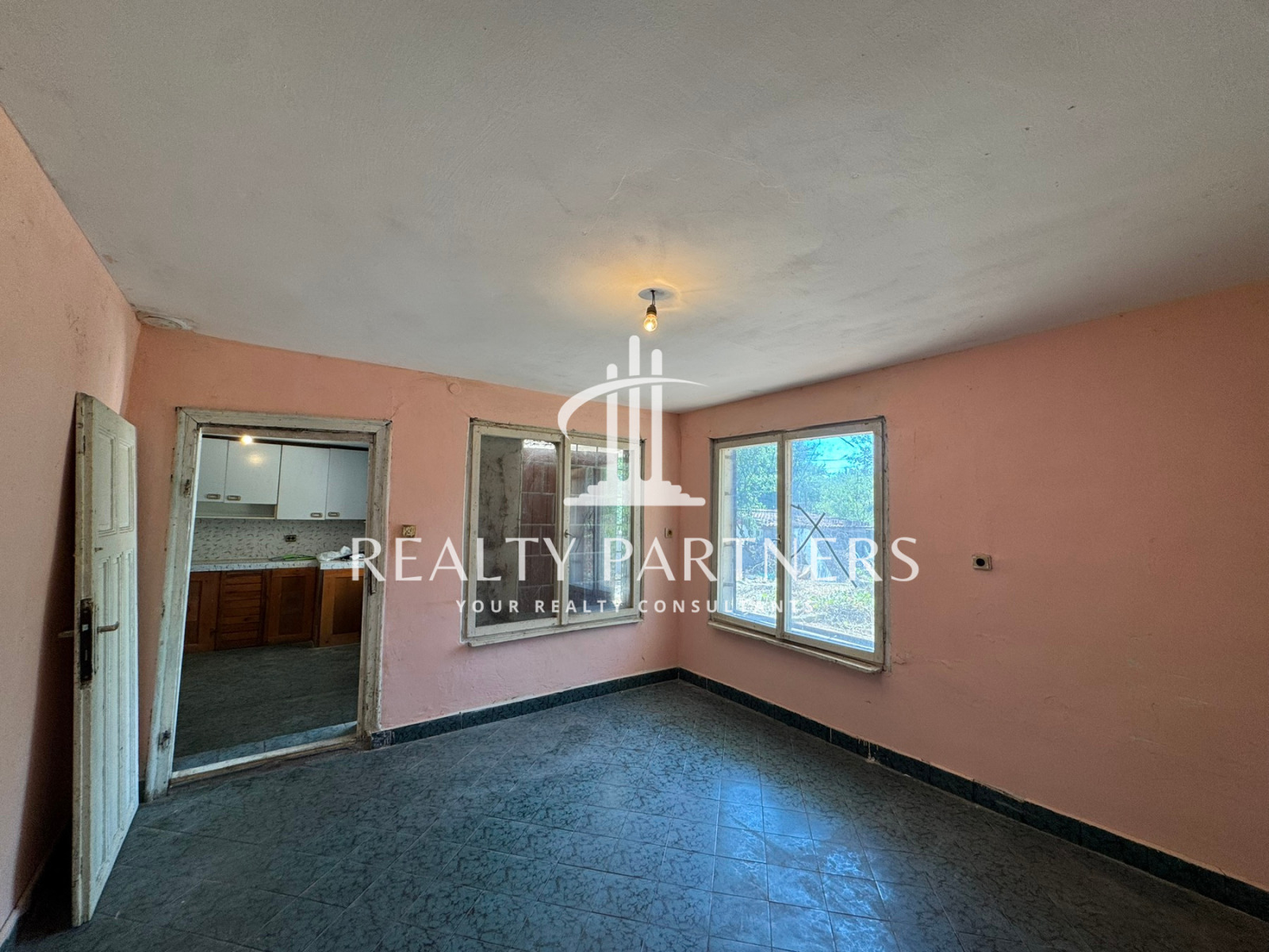 Продава КЪЩА, гр. Радомир, област Перник, снимка 6 - Къщи - 56247405