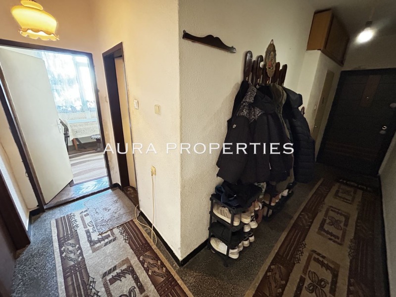 Продава 3-СТАЕН, гр. Разград, Център, снимка 8 - Апартаменти - 52603159