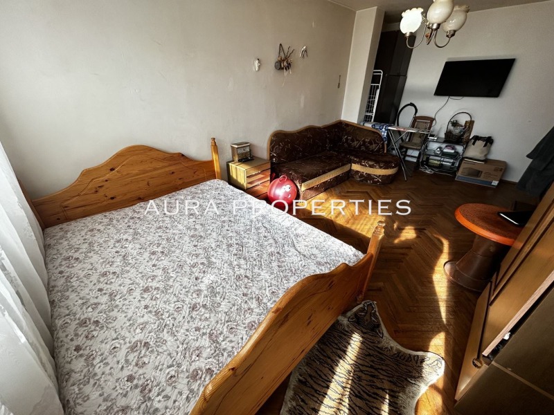 Продава 3-СТАЕН, гр. Разград, Център, снимка 2 - Апартаменти - 52603159