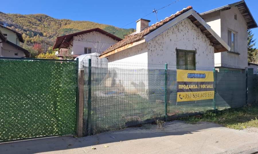 Продава КЪЩА, с. Томпсън, област София област, снимка 5 - Къщи - 51486411