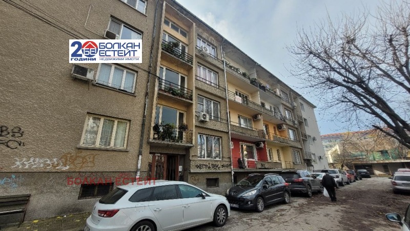 Продава 3-СТАЕН в град Велико Търново, Център - 110 кв.м / 150 000 € » 293 374.50 лв., БОЛКАН ЕСТЕЙТ