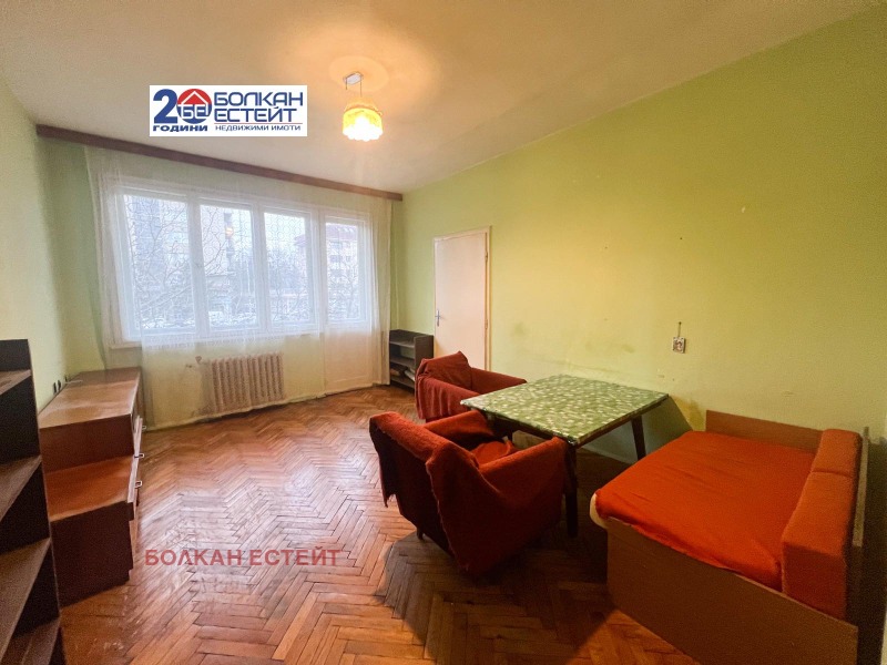 Продава 3-СТАЕН, гр. Велико Търново, Център, снимка 2 - Апартаменти - 52483514