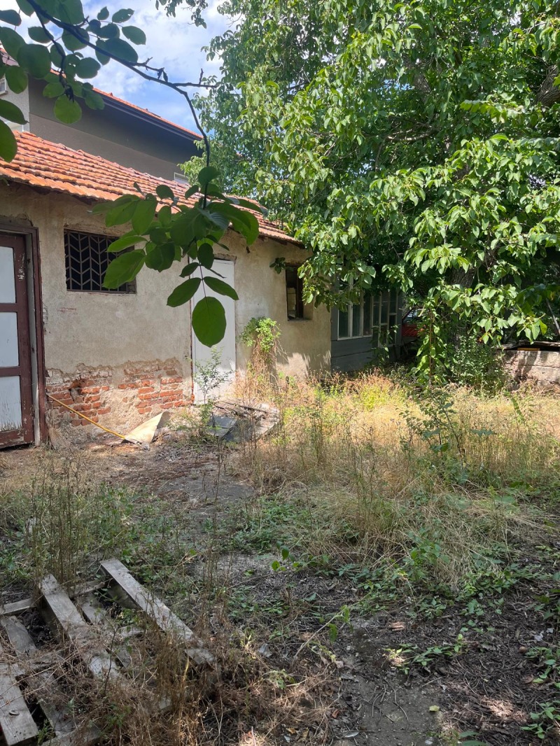 Eladó  Ház régió Sofia , Goljanovci , 120 négyzetméter | 12105106