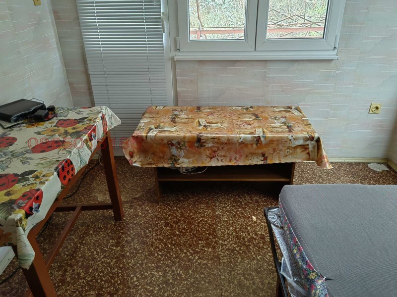 Продава КЪЩА, с. Блатино, област Кюстендил, снимка 3 - Къщи - 53130622