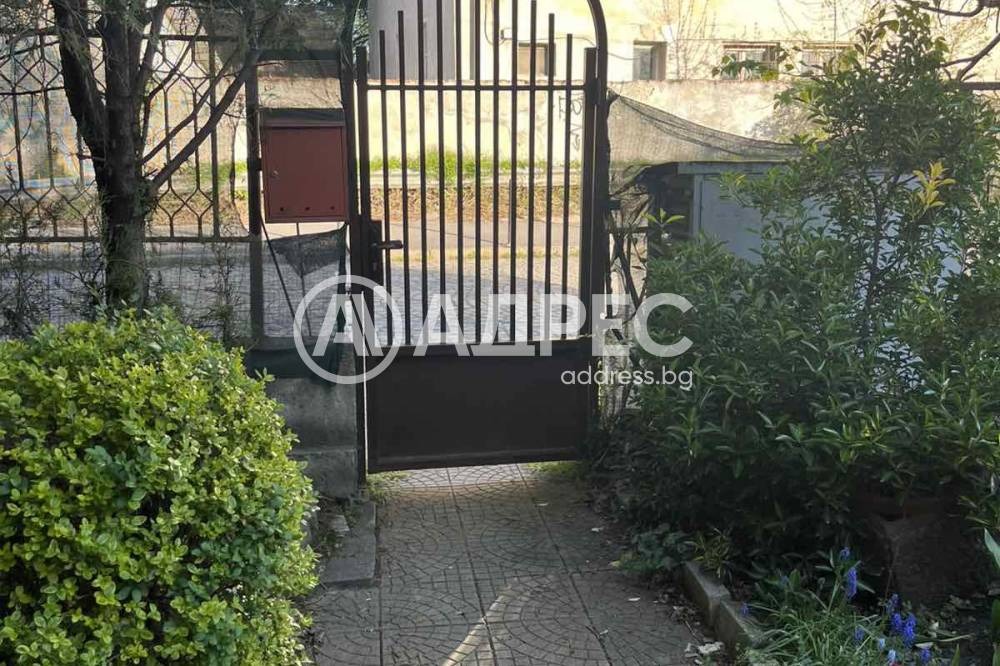Продава ЕТАЖ ОТ КЪЩА, гр. София, Карпузица, снимка 14 - Етаж от къща - 54604670