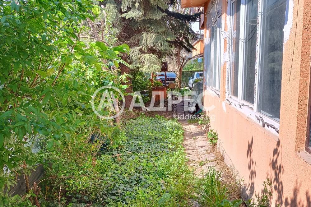 Продава ЕТАЖ ОТ КЪЩА, гр. София, Карпузица, снимка 16 - Етаж от къща - 54604670
