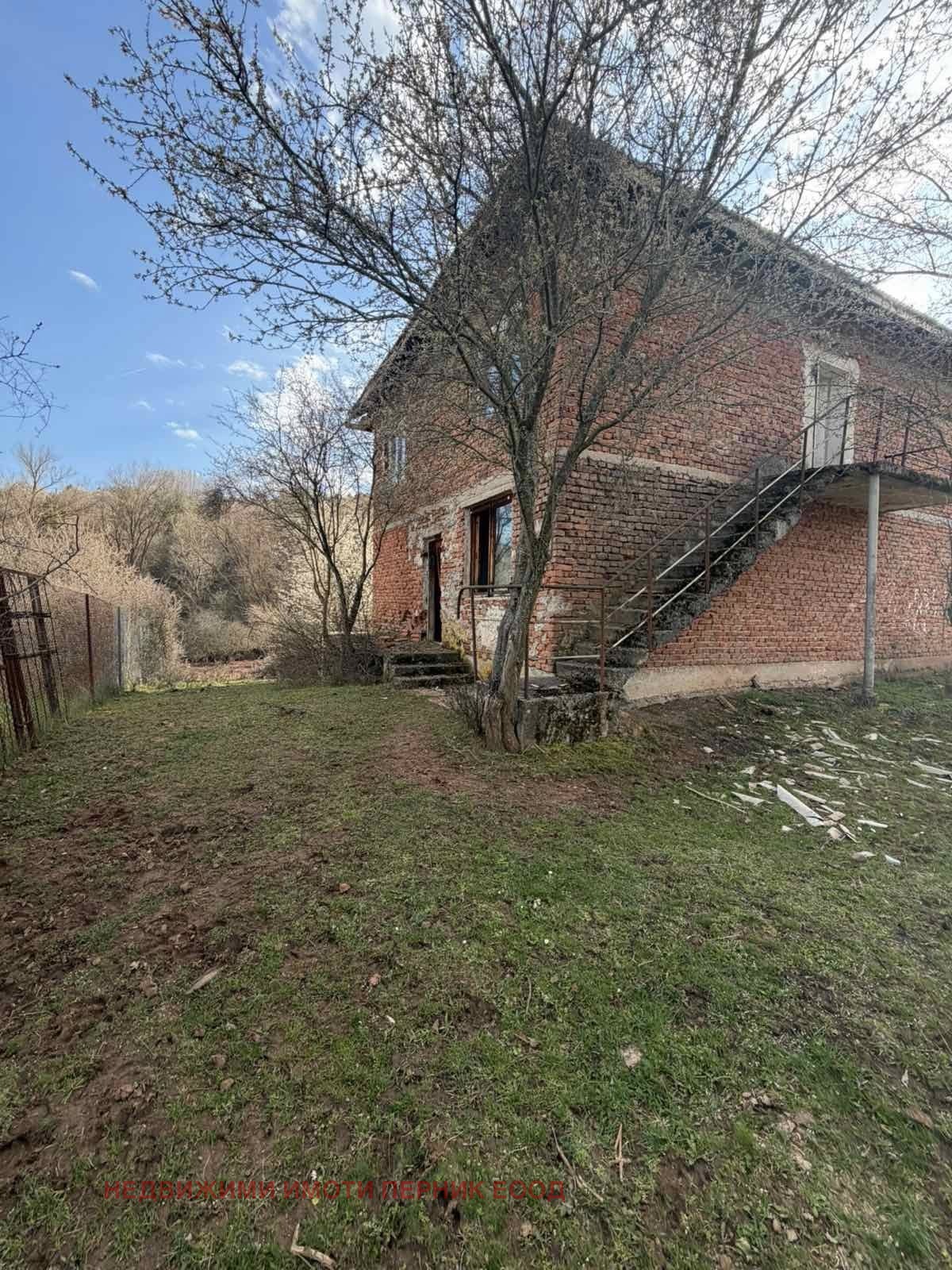 Продава КЪЩА, с. Садовик, област Перник, снимка 6 - Къщи - 54298540