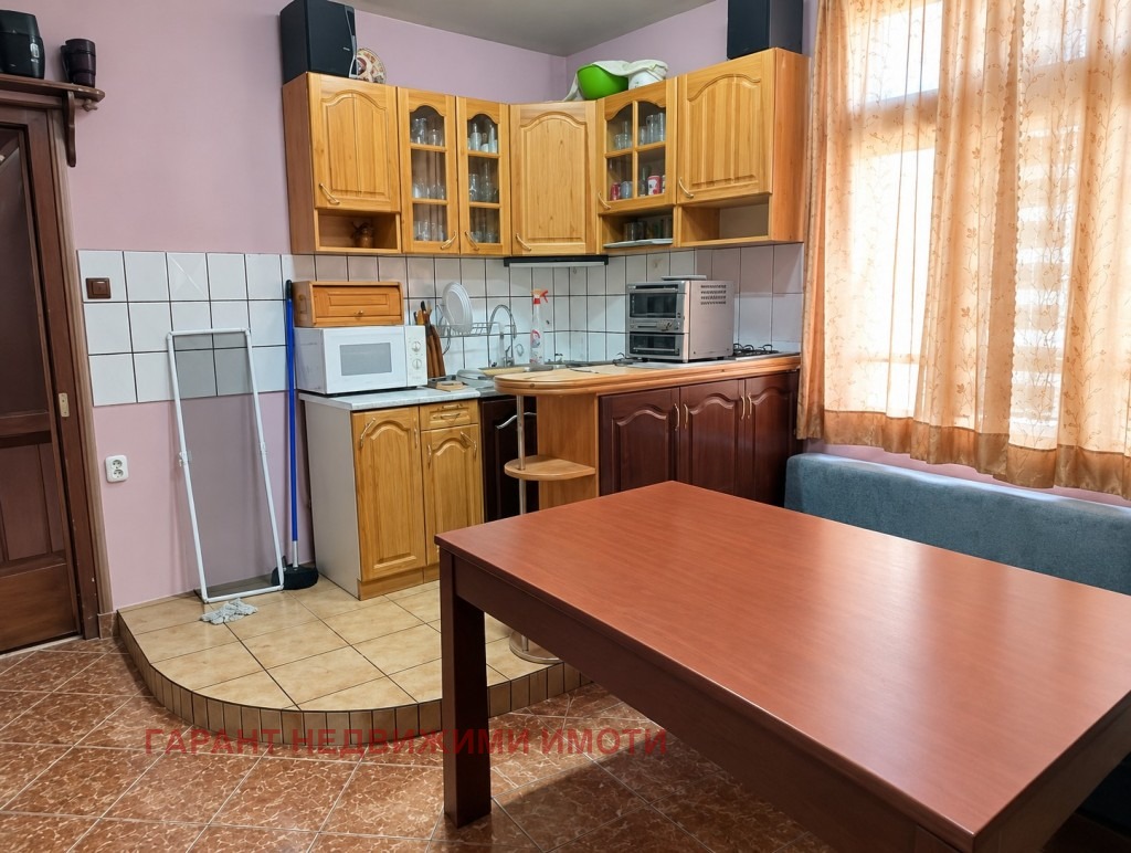 Продава КЪЩА, гр. Габрово, Център