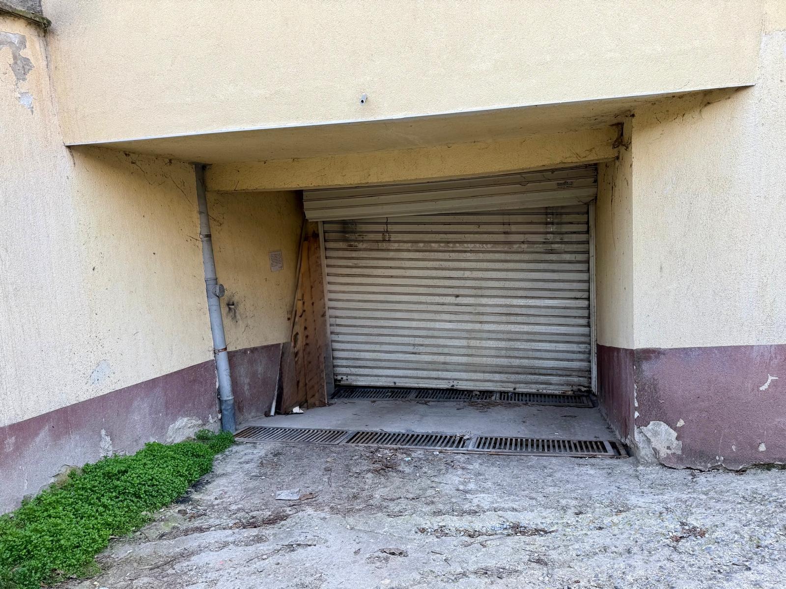 Продава ГАРАЖ, ПАРКОМЯСТО, гр. София, Люлин 10, снимка 2 - Гаражи и паркоместа - 53882546
