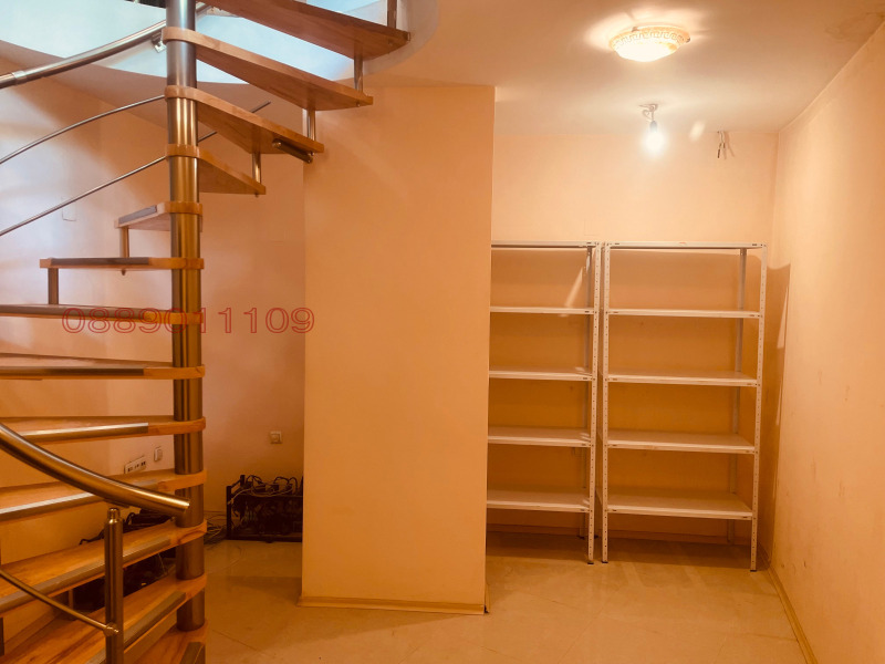 Myytävänä  Toimisto Sofia , Dianabad , 64 neliömetriä | 91720176 - kuva [11]