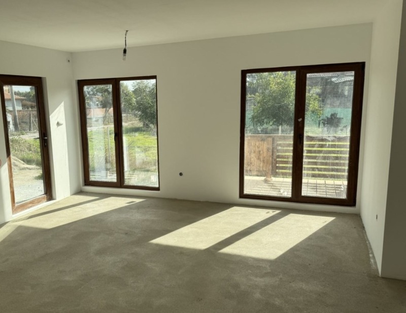 Продава КЪЩА, с. Цалапица, област Пловдив, снимка 5 - Къщи - 52153996