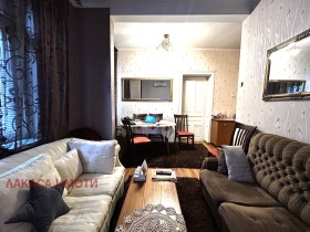 2 bedroom Tsentar, Sofia 1