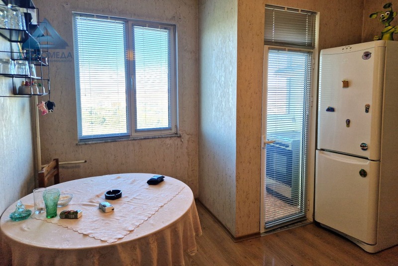 Eladó  2 hálószobás Pleven , Druzsba 4 , 86 négyzetméter | 44493844 - kép [3]