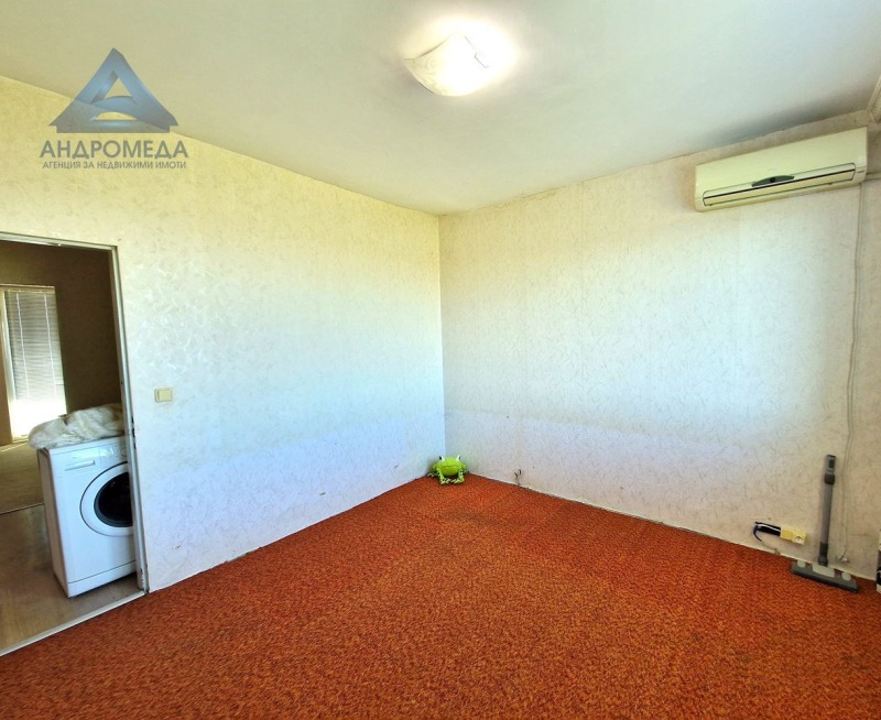 Eladó  2 hálószobás Pleven , Druzsba 4 , 86 négyzetméter | 44493844 - kép [9]