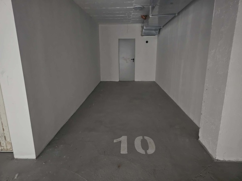 Продава ГАРАЖ, ПАРКОМЯСТО, гр. Кърджали, Възрожденци