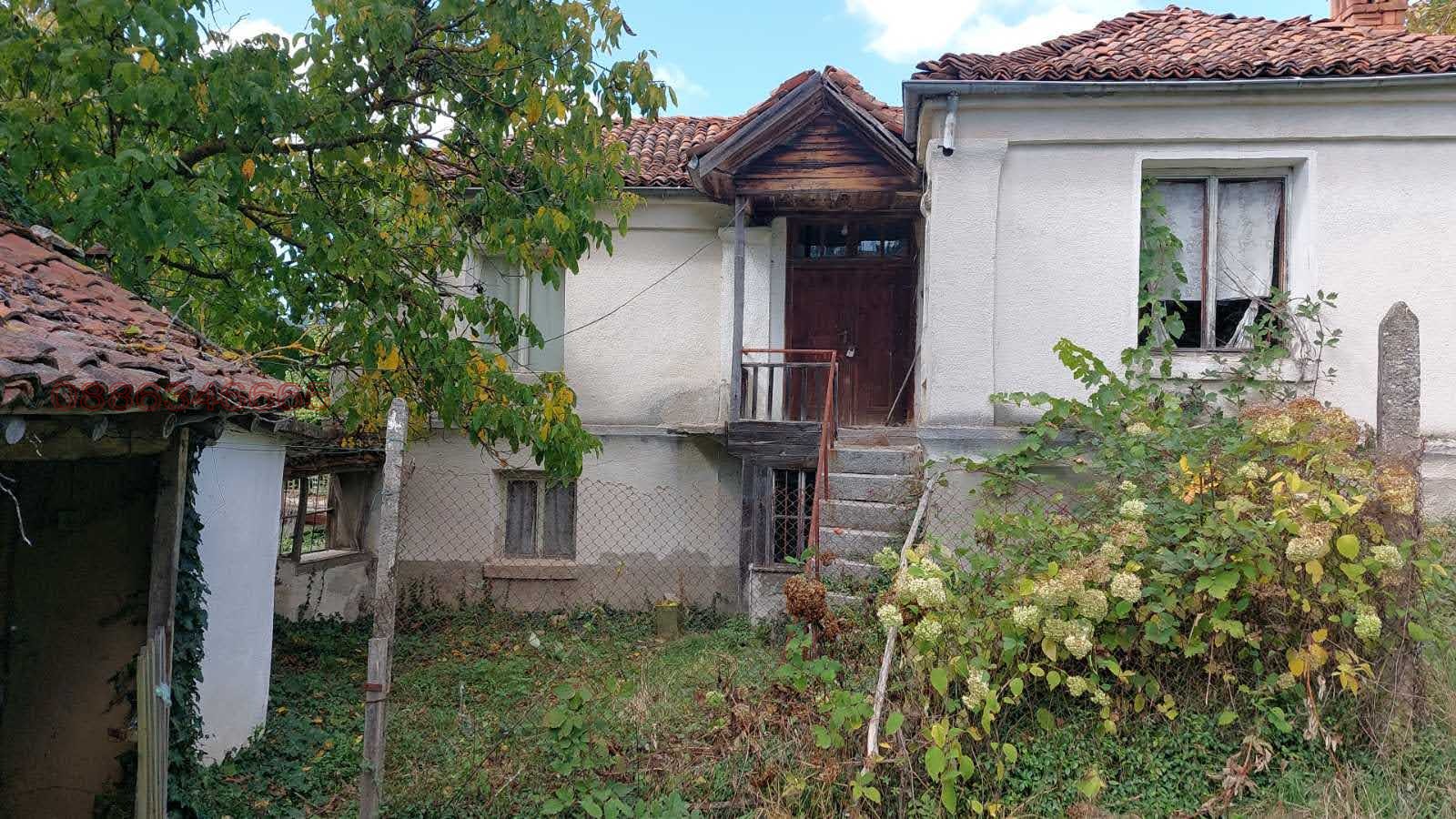 Продава КЪЩА, с. Свежен, област Пловдив