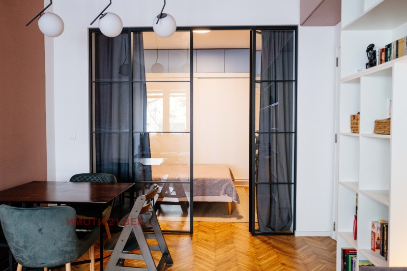 Продава 3-СТАЕН, гр. София, Център, снимка 4 - Апартаменти - 52884484