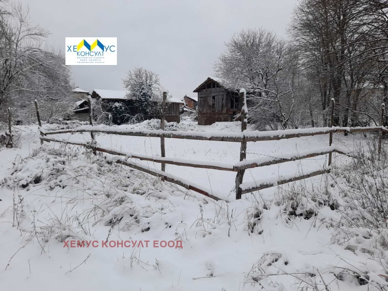 Продава КЪЩА, с. Орешак, област Ловеч, снимка 13 - Къщи - 51497996