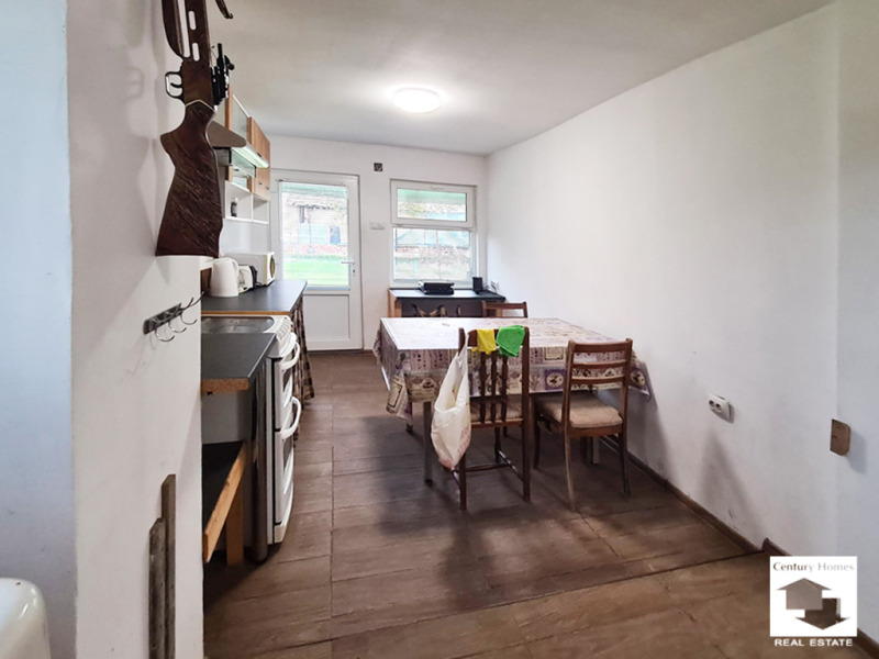 Продава КЪЩА, с. Червена, област Велико Търново, снимка 2 - Къщи - 52621278