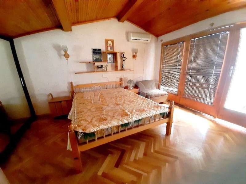 Продава КЪЩА, гр. Добрич, Кралска зона, снимка 10 - Къщи - 53217811