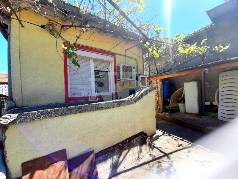 Продава КЪЩА, гр. Добрич, Кралска зона, снимка 12 - Къщи - 53217811