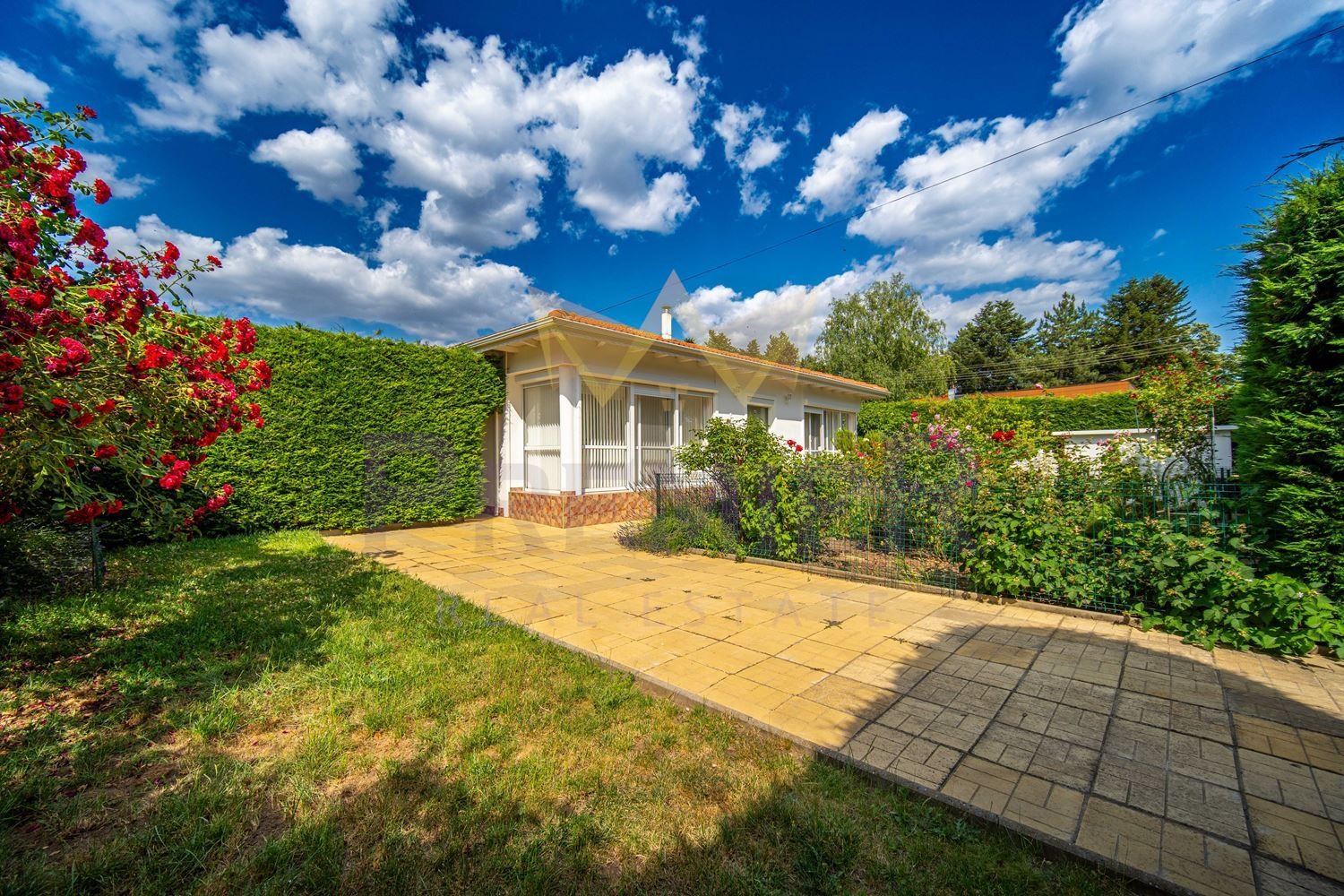 Продава КЪЩА, с. Соколово, област Добрич, снимка 3 - Къщи - 54149018