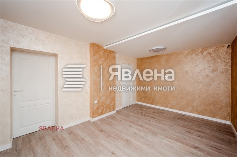 Продава 3-СТАЕН, гр. София, Борово, снимка 4 - Апартаменти - 54624304