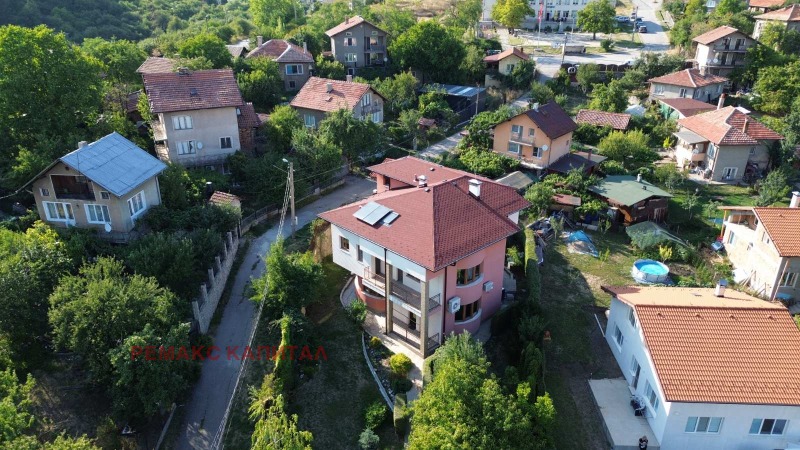 Продава  Къща област Перник , с. Люлин , 287 кв.м | 20938330