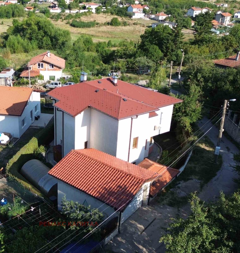 Продава  Къща област Перник , с. Люлин , 287 кв.м | 20938330 - изображение [2]
