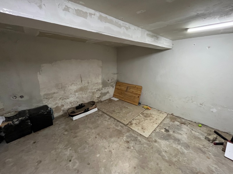 Продава КЪЩА, гр. Казанлък, област Стара Загора, снимка 8 - Къщи - 53437011