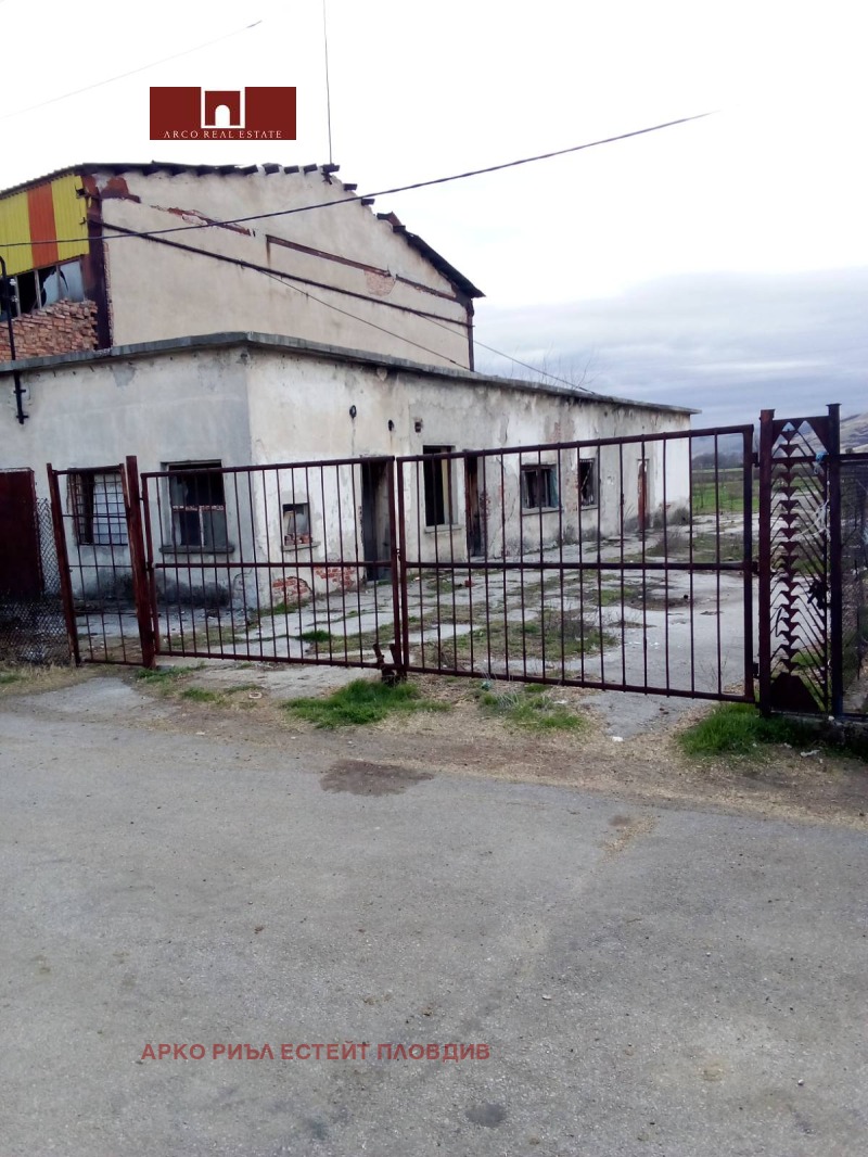 Продава  Пром. помещение, област Пазарджик, с. Алеко Константиново •  250 000 € • ID 63565158 — holmes.bg - [1] 