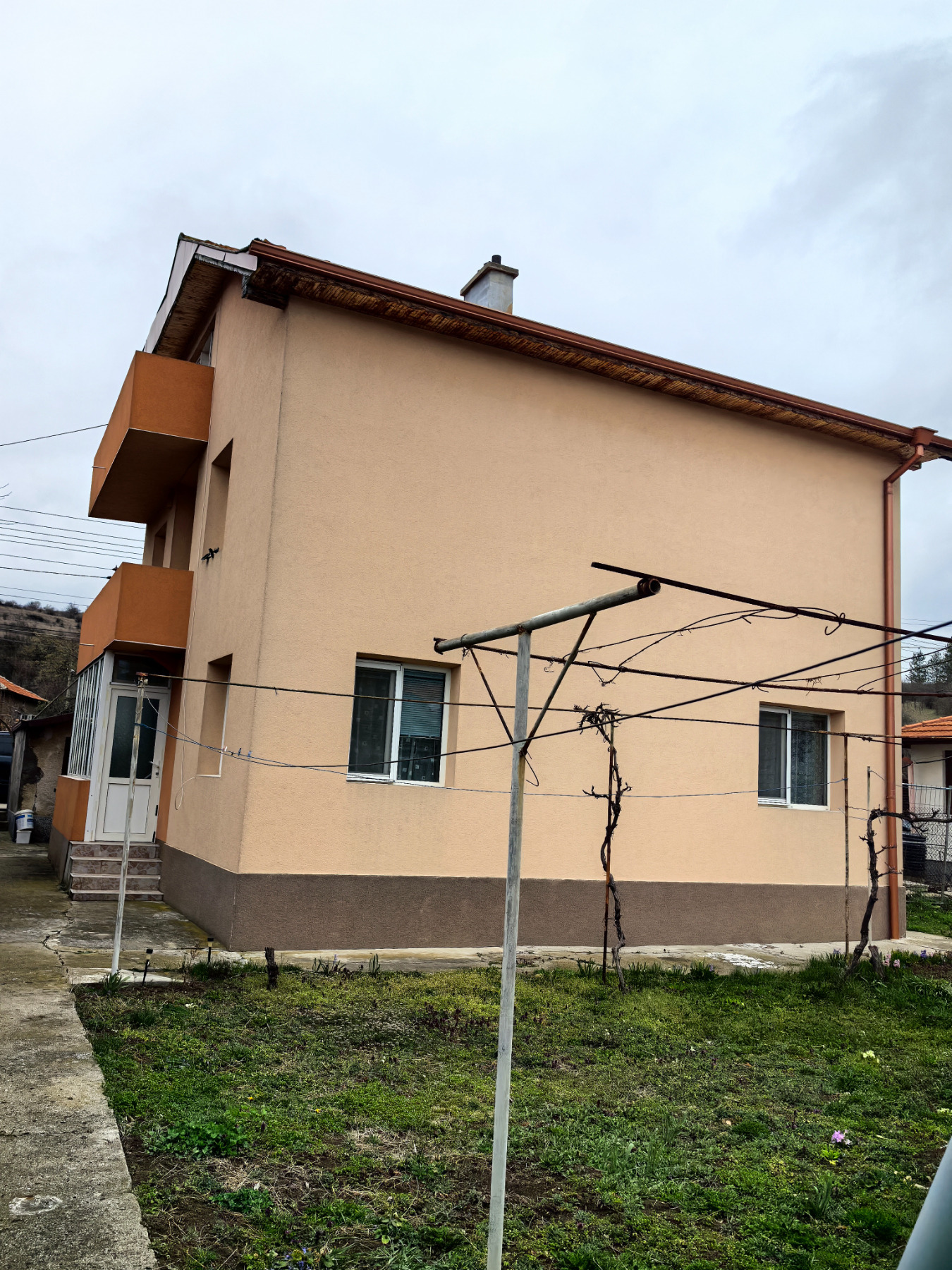 Продава КЪЩА, гр. Батановци, област Перник