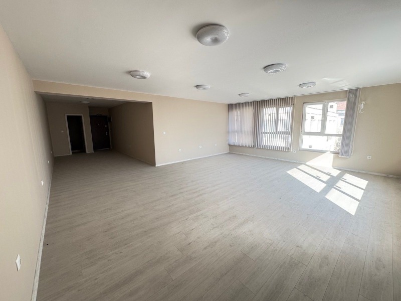Продава ОФИС в град Шумен, Център - 92 кв.м / 126 000 € » 246 434.58 лв., АДРЕС НЕДВИЖИМИ ИМОТИ - КАНТОРА ШУМЕН