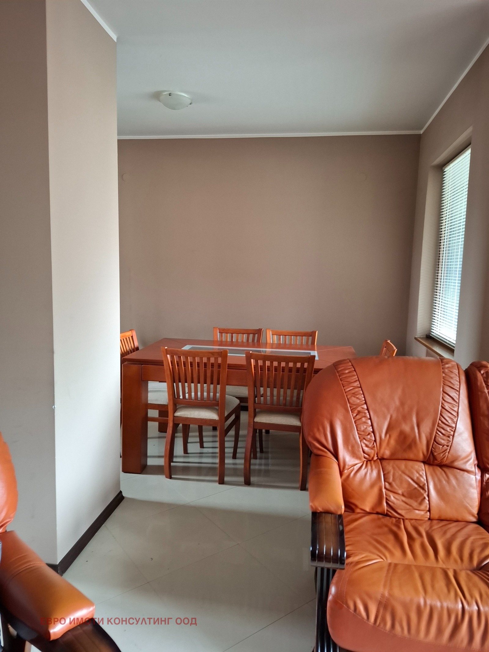Продава МНОГОСТАЕН, гр. Чепеларе, област Смолян, снимка 2 - Апартаменти - 54644020