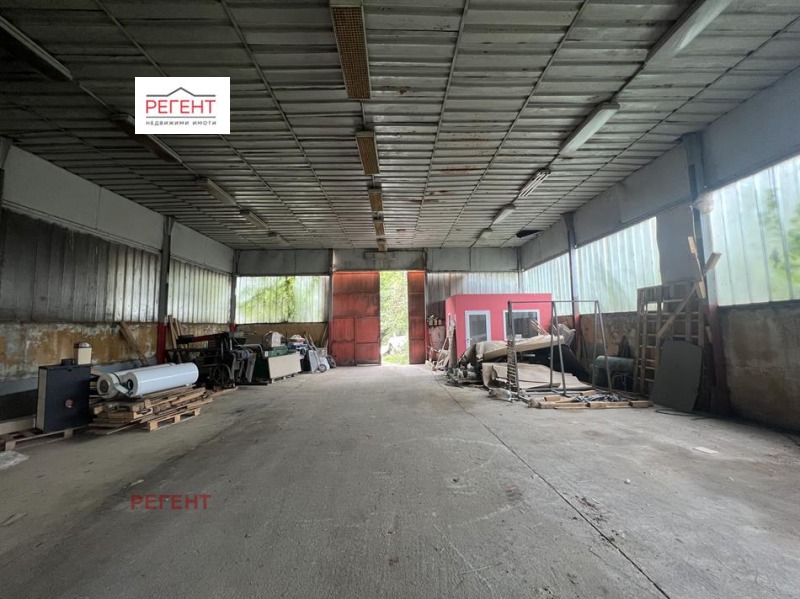 Продава ПРОМ. ПОМЕЩЕНИЕ в област Габрово, гр. Трявна - 545 кв.м / 112 484.21 € » 220 000 лв., РЕГЕНТ