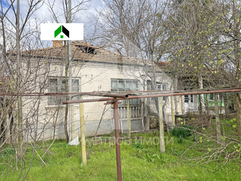 Продава КЪЩА, гр. Плиска, област Шумен, снимка 2 - Къщи - 53022340