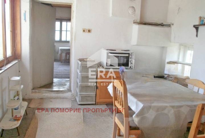 Продава КЪЩА, с. Дъбравино, област Варна, снимка 12 - Къщи - 47528205