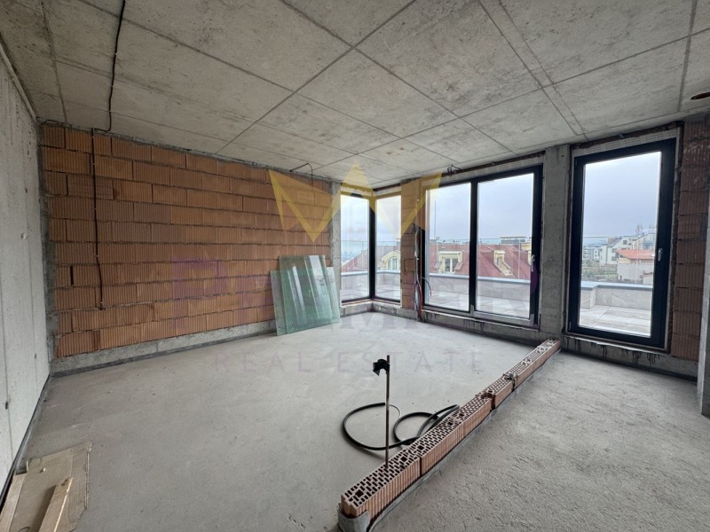 Na sprzedaż  3+ sypialni Sofia , Dragalewci , 311 mkw | 57675126 - obraz [4]