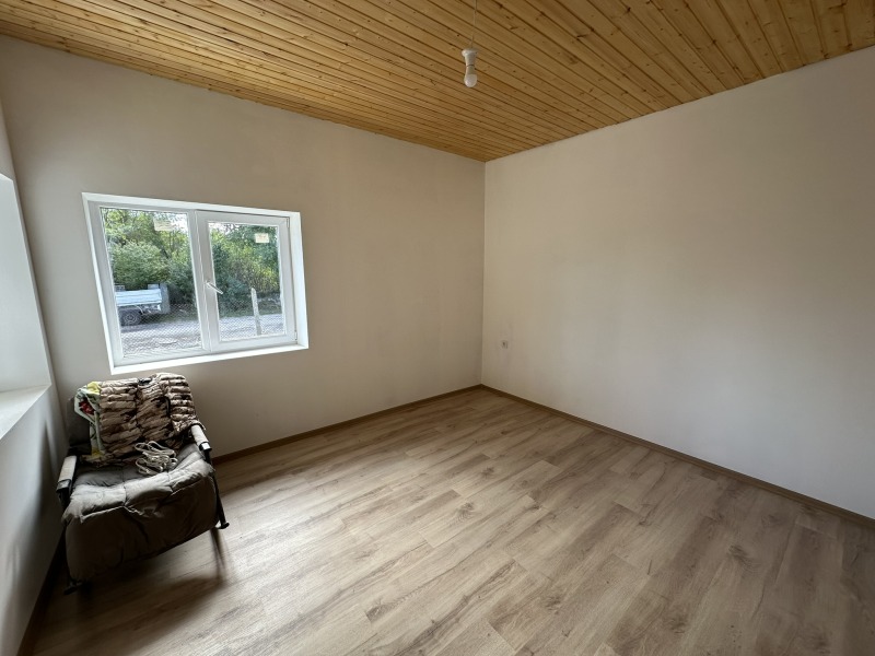 Продава  Къща област Добрич , с. Змеево , 80 кв.м | 42582765 - изображение [13]
