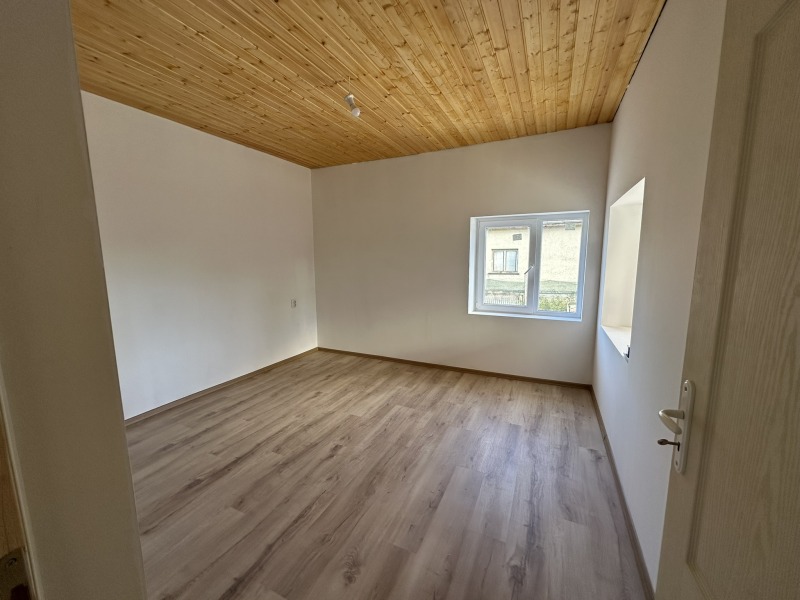 Продава  Къща област Добрич , с. Змеево , 80 кв.м | 42582765 - изображение [11]