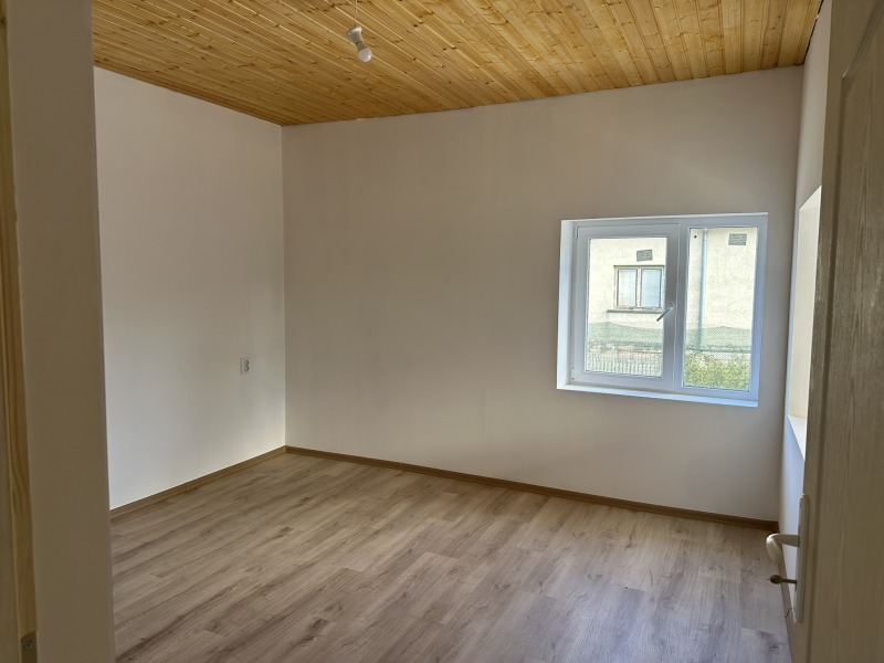 Продава  Къща област Добрич , с. Змеево , 80 кв.м | 42582765 - изображение [10]
