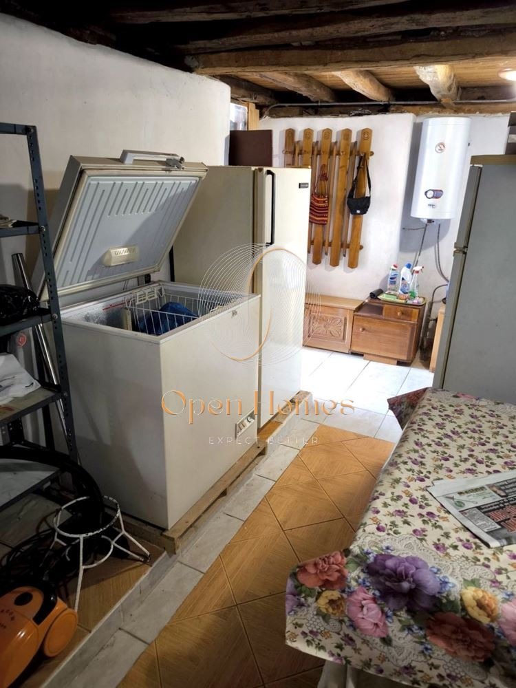 Продава КЪЩА, с. Розовец, област Пловдив, снимка 11 - Къщи - 54639649