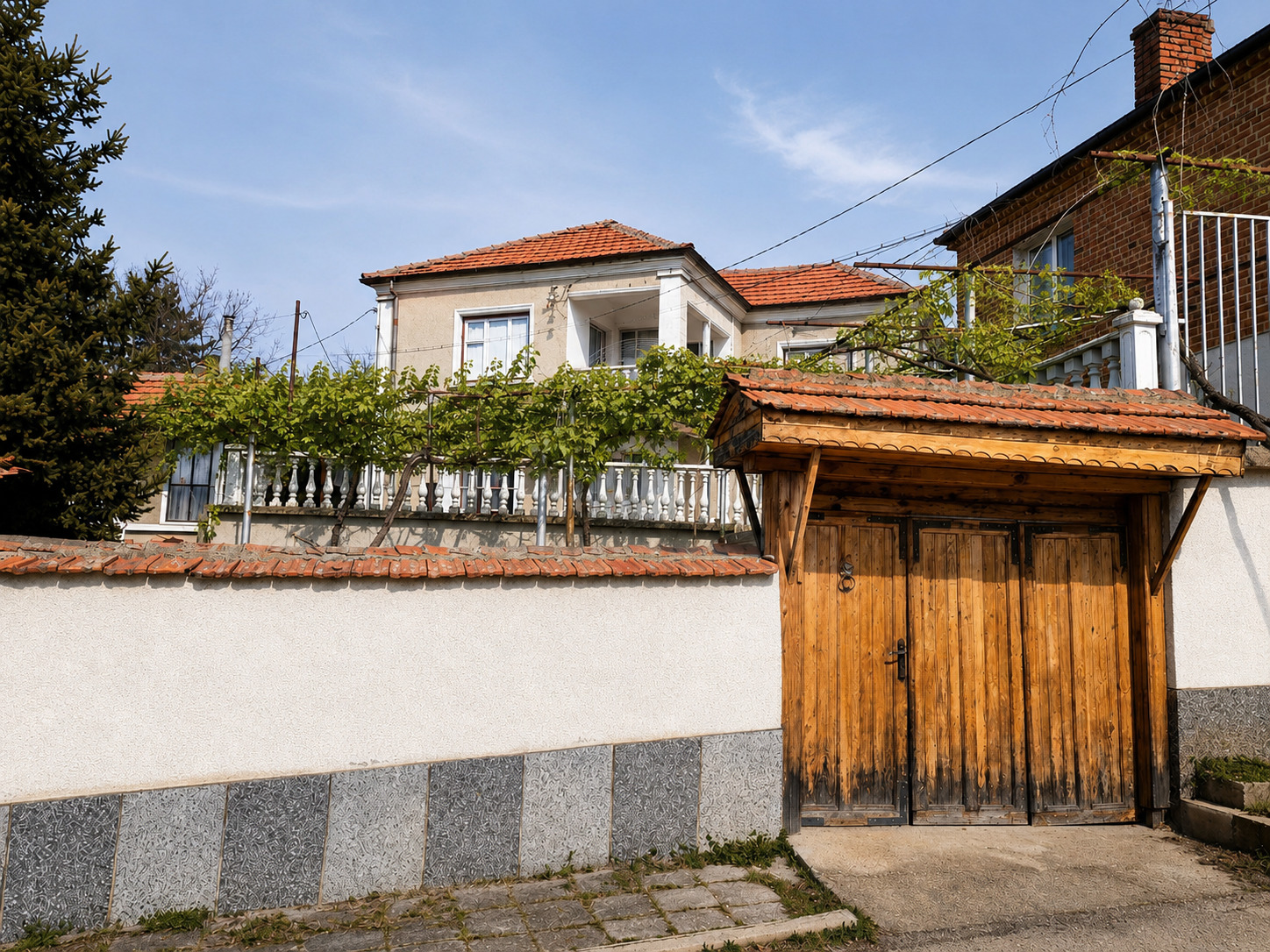Продава КЪЩА, с. Розовец, област Пловдив