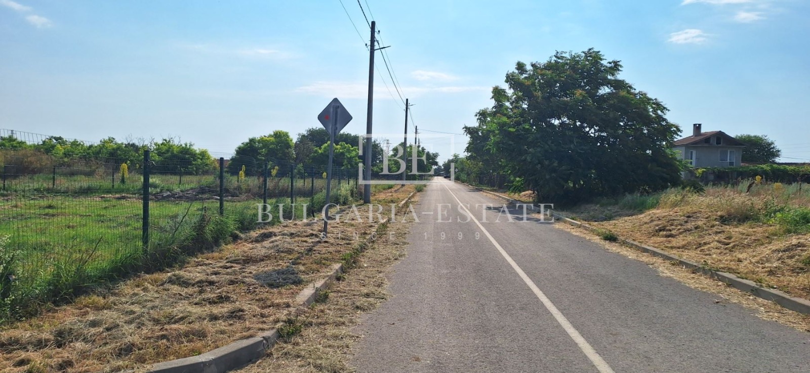 Продава ПАРЦЕЛ, с. Божурец, област Добрич, снимка 2 - Парцели - 55231280