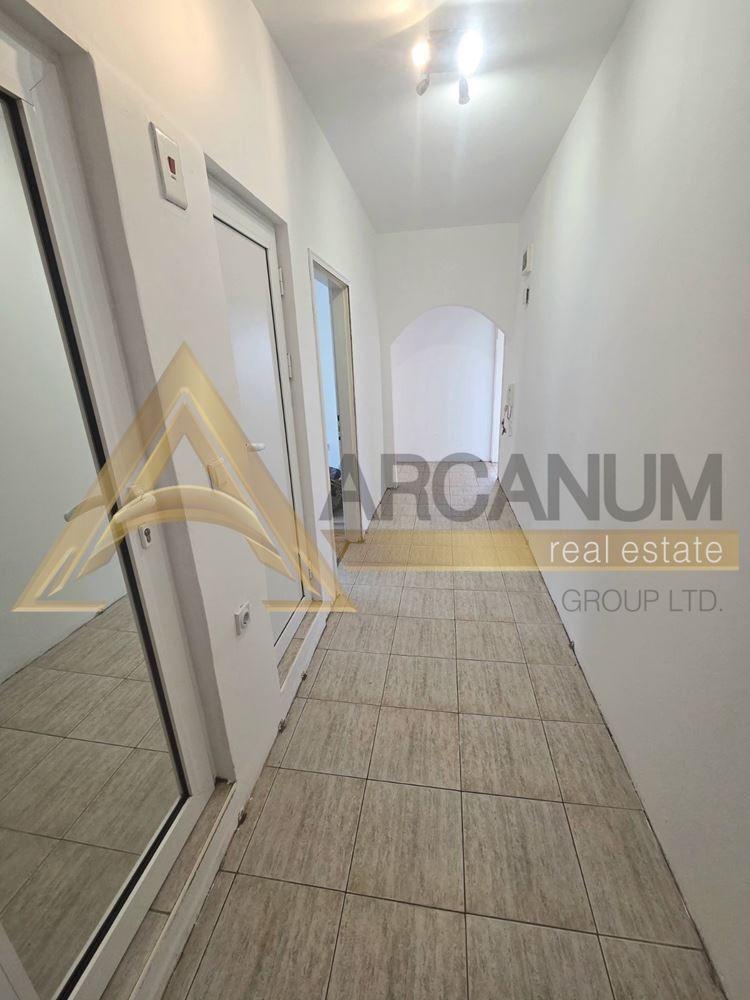 Продава 4-СТАЕН, гр. Варна, Окръжна болница-Генерали, снимка 8 - Апартаменти - 55803638