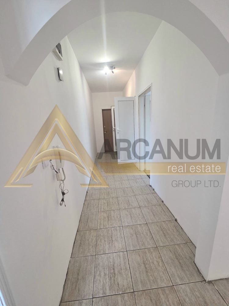 Продава 4-СТАЕН, гр. Варна, Окръжна болница-Генерали, снимка 13 - Апартаменти - 55803638